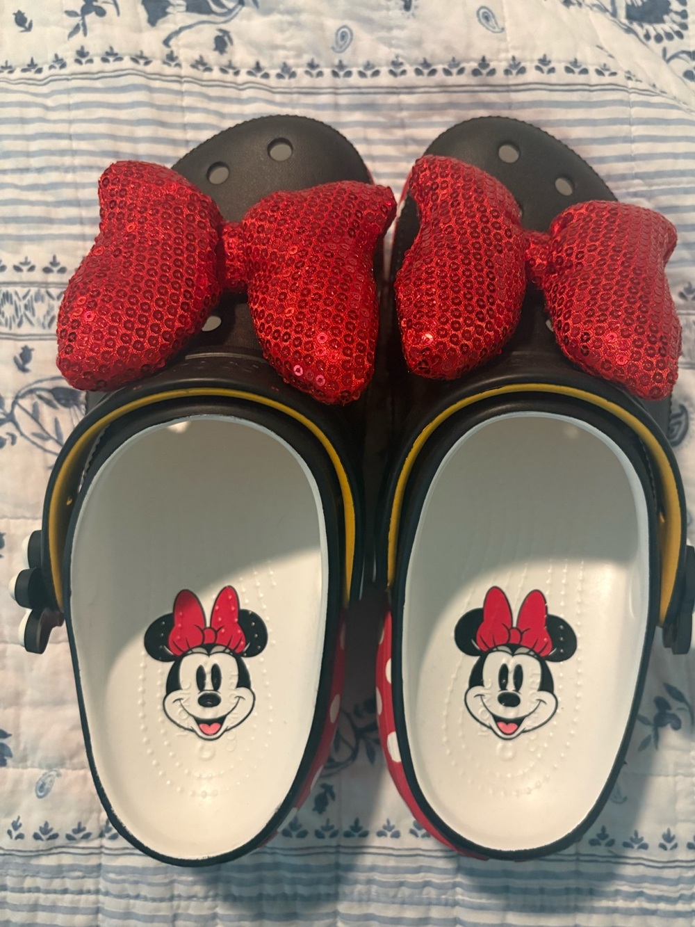 Minnie Mouse platform crocs , size 7